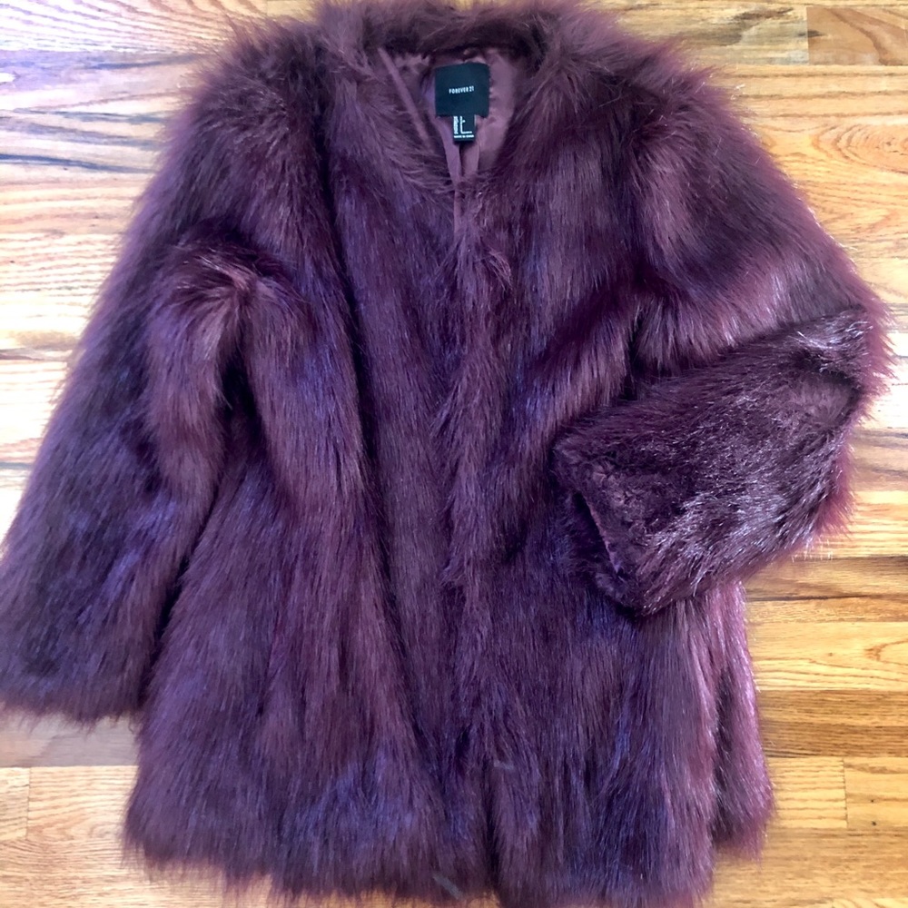 WINE FAUX FUR COAT 👹